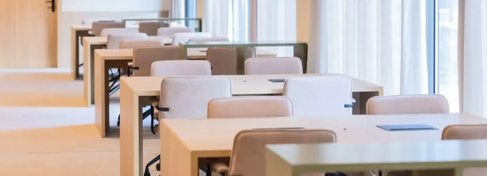 Espacio coworking para trabajo y estudio