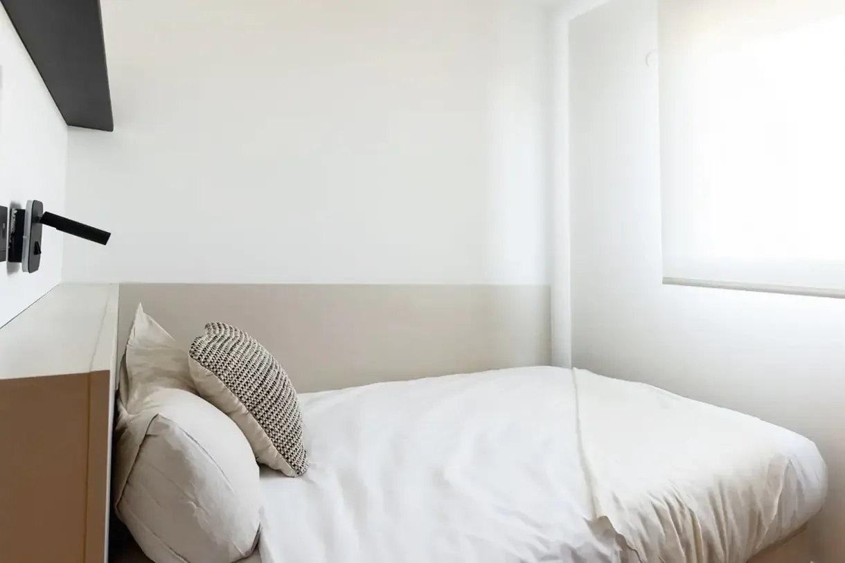Habitación y cama de estudio privado